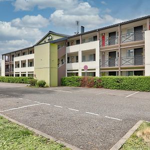 B&B Hotel Clermont-Ferrand Le Brezet Aeroport